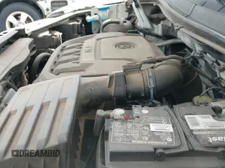 ✅ 2018 Volkswagen Tiguan SEL • VIN: 3VV2B7AX0JM068175 • Lot: 42961909. Wystawiony na IAAI z przebiegiem 113 529 mil. Bezpłatny archiwum sprzedaży aukcyjnych z USA i szczegółowy raport historii pojazdu na DreamBid. Zdjęcie 19.