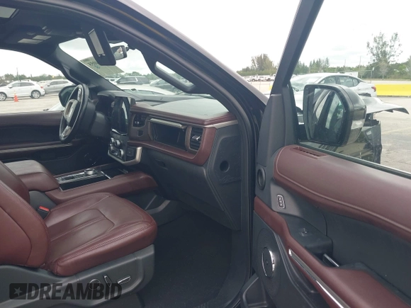 ✅ 2023 Ford Expedition Max Limited • VIN: 1FMJK1K88PEA54873 • Lot: 44884055. Wystawiony na IAAI z przebiegiem 55 305 mil. Bezpłatny archiwum sprzedaży aukcyjnych z USA i szczegółowy raport historii pojazdu na DreamBid. Zdjęcie 5.