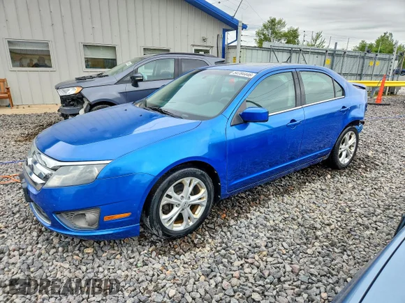 ✅ 2012 Ford Fusion SE • VIN: 3FAHP0HG5CR326838 • Lot: 54784446. Wystawiony na Copart z przebiegiem 151 647 mil. Bezpłatny archiwum sprzedaży aukcyjnych z USA i szczegółowy raport historii pojazdu na DreamBid. Zdjęcie 1.
