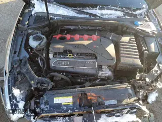 ✅ 2018 Audi RS 3 • VIN: WUABWGFF0J1902660 • Lot: 82555014. Wystawiony na Copart z przebiegiem 68 804 mil. Bezpłatny archiwum sprzedaży aukcyjnych z USA i szczegółowy raport historii pojazdu na DreamBid. Zdjęcie 13.