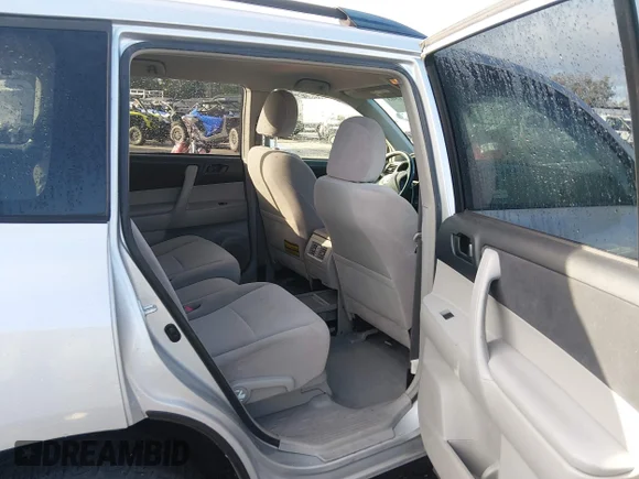 ✅ 2008 Toyota Highlander • VIN: JTEDS41A682037169 • Lot: 44411303. Wystawiony na IAAI z przebiegiem 163 696 mil. Bezpłatny archiwum sprzedaży aukcyjnych z USA i szczegółowy raport historii pojazdu na DreamBid. Zdjęcie 8.