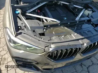 ✅ 2020 BMW X6 sDrive40i • VIN: 5UXCY4C01L9C67108 • Lot: 90524335. Wystawiony na Copart z przebiegiem 134 952 mil. Bezpłatny archiwum sprzedaży aukcyjnych z USA i szczegółowy raport historii pojazdu na DreamBid. Zdjęcie 14.