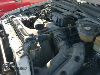 ✅ 2006 Ford F-250 XL • VIN: 1FTSW21546EC06561 • Лот: 43444366. Опубликован ранее на IAAI с пробегом 251 916 миль. Бесплатный доступ к архиву аукционных продаж из США и подробный отчёт об истории автомобиля на DreamBid. Изображение 19.