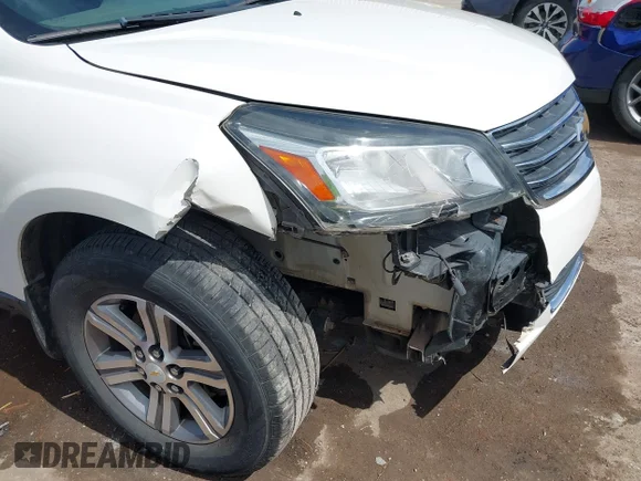 ✅ 2015 Chevrolet Traverse LT • VIN: 1GNKRHKD9FJ273106 • Lot: 45043788. Listed on IAAI with Not provided. Free auction sales archive from the USA and detailed vehicle history report at DreamBid. Image 6.