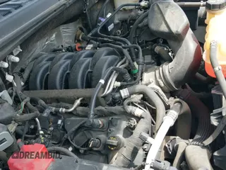 ✅ 2018 Ford F-150 XL • VIN: 1FTFW1E53JFE76969 • Lot: 42489625. Wystawiony na IAAI z przebiegiem 123 186 mil. Bezpłatny archiwum sprzedaży aukcyjnych z USA i szczegółowy raport historii pojazdu na DreamBid. Zdjęcie 18.