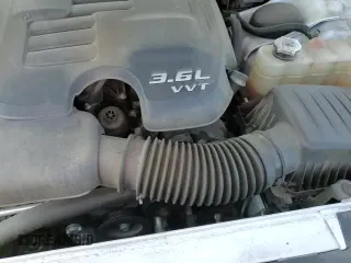 ✅ 2020 Dodge Challenger GT • VIN: 2C3CDZKG7LH203908 • Lot: 68836375. Wystawiony na Copart z przebiegiem 81 547 mil. Bezpłatny archiwum sprzedaży aukcyjnych z USA i szczegółowy raport historii pojazdu na DreamBid. Zdjęcie 14.