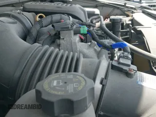 ✅ 2009 GMC Sierra 2500HD SLE • VIN: 1GTHK53619F145083 • Lot: 42127562. Wystawiony na IAAI z przebiegiem 228 056 mil. Bezpłatny archiwum sprzedaży aukcyjnych z USA i szczegółowy raport historii pojazdu na DreamBid. Zdjęcie 19.