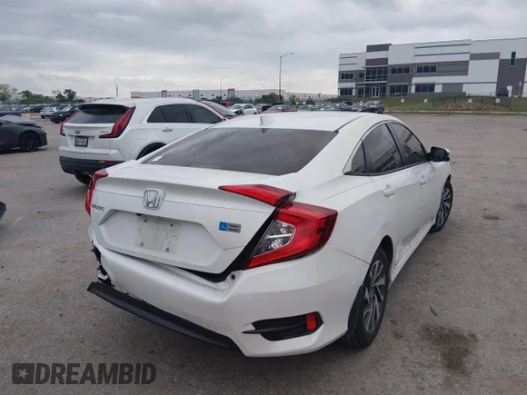 ✅ 2018 Honda Civic EX • VIN: 19XFC2F77JE037718 • Lot: 44867577. Wystawiony na IAAI z przebiegiem 147 861 mil. Bezpłatny archiwum sprzedaży aukcyjnych z USA i szczegółowy raport historii pojazdu na DreamBid. Zdjęcie 4.