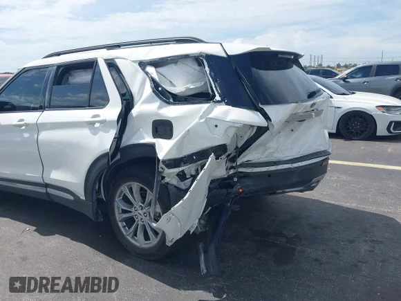 ✅ 2024 Ford Explorer XLT • VIN: 1FMSK7DH8RGA21237 • Lot: 45266092. Wystawiony na IAAI z przebiegiem 27 092 mil. Bezpłatny archiwum sprzedaży aukcyjnych z USA i szczegółowy raport historii pojazdu na DreamBid. Zdjęcie 6.