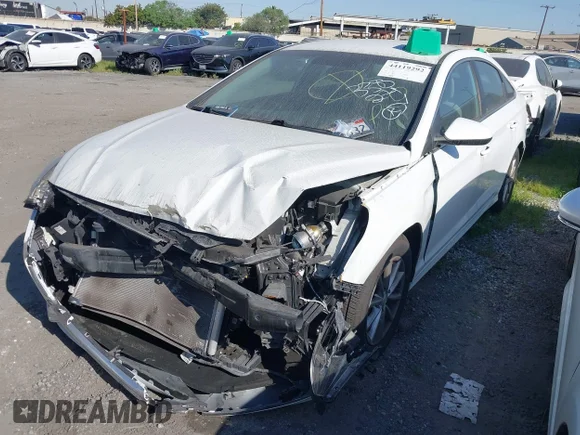 ✅ 2018 Hyundai Sonata SE • VIN: 5NPE24AF3JH617214 • Lot: 44119292. Wystawiony na IAAI z przebiegiem 47 486 mil. Bezpłatny archiwum sprzedaży aukcyjnych z USA i szczegółowy raport historii pojazdu na DreamBid. Zdjęcie 2.