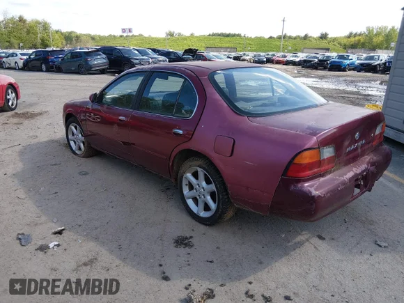 ✅ 1996 Nissan Maxima GXE • VIN: JN1CA21D3TT729381 • Lot: 45197470. Wystawiony na IAAI z przebiegiem 252 133 mil. Bezpłatny archiwum sprzedaży aukcyjnych z USA i szczegółowy raport historii pojazdu na DreamBid. Zdjęcie 3.