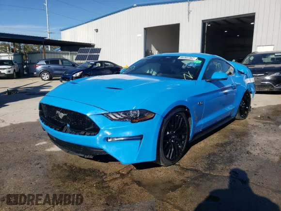 ✅ 2022 Ford Mustang GT • VIN: 1FA6P8CF3N5136501 • Lot: 66302362. Wystawiony na Copart z przebiegiem 3 277 mil. Bezpłatny archiwum sprzedaży aukcyjnych z USA i szczegółowy raport historii pojazdu na DreamBid. Zdjęcie 2.