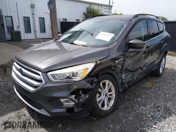 ✅ 2017 Ford Escape SE • VIN: 1FMCU0G92HUA62361 • Lot: 45222797. Wystawiony na IAAI z przebiegiem 13 986 mil. Bezpłatny archiwum sprzedaży aukcyjnych z USA i szczegółowy raport historii pojazdu na DreamBid. Zdjęcie 2.