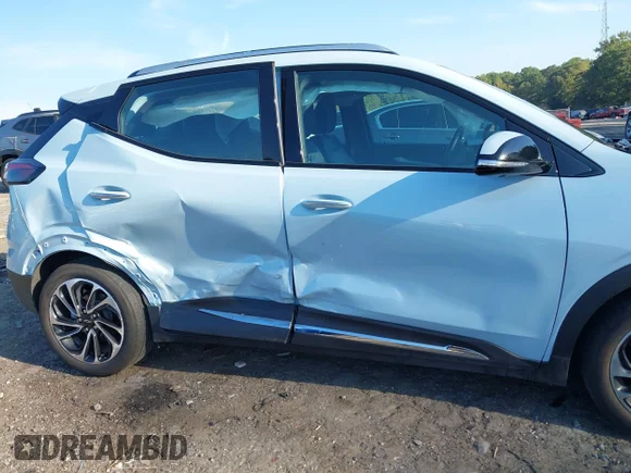✅ 2023 Chevrolet Bolt EUV Premier • VIN: 1G1FZ6S09P4148224 • Lot: 43288041. Wystawiony na IAAI z przebiegiem 22 435 mil. Bezpłatny archiwum sprzedaży aukcyjnych z USA i szczegółowy raport historii pojazdu na DreamBid. Zdjęcie 6.