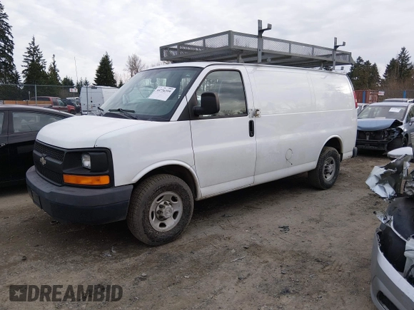 ✅ 2009 Chevrolet Express Cargo • VIN: 1GCGG25C191141644 • Lot: 44736399. Wystawiony na IAAI z przebiegiem 182 049 mil. Bezpłatny archiwum sprzedaży aukcyjnych z USA i szczegółowy raport historii pojazdu na DreamBid. Zdjęcie 2.