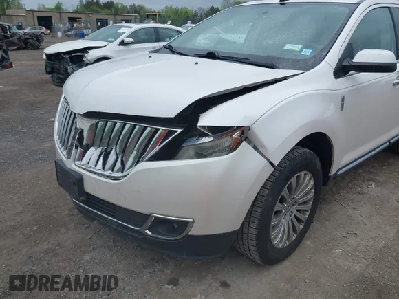 ✅ 2011 Lincoln MKX • VIN: 2LMDJ6JKXBBJ29706 • Lot: 42260628. Listed on IAAI with 131,143 mi. Free auction sales archive from the USA and detailed vehicle history report at DreamBid. Image 6.