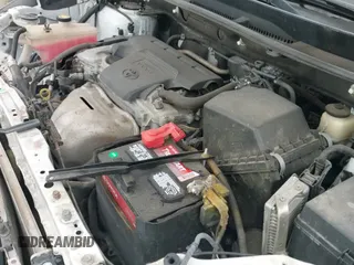 ✅ 2015 Toyota RAV4 XLE • VIN: 2T3WFREV1FW165660 • Lot: 43530344. Listed on IAAI with 185,037 mi. Free auction sales archive from the USA and detailed vehicle history report at DreamBid. Image 20.