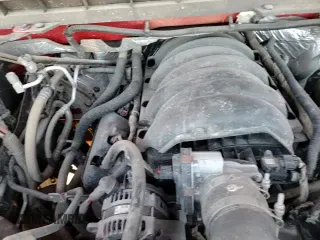 ✅ 2018 Chevrolet Silverado 1500 Custom • VIN: 1GCRCPEC4JZ217252 • Lot: 91004285. Wystawiony na Copart z przebiegiem 56 400 mil. Bezpłatny archiwum sprzedaży aukcyjnych z USA i szczegółowy raport historii pojazdu na DreamBid. Zdjęcie 14.