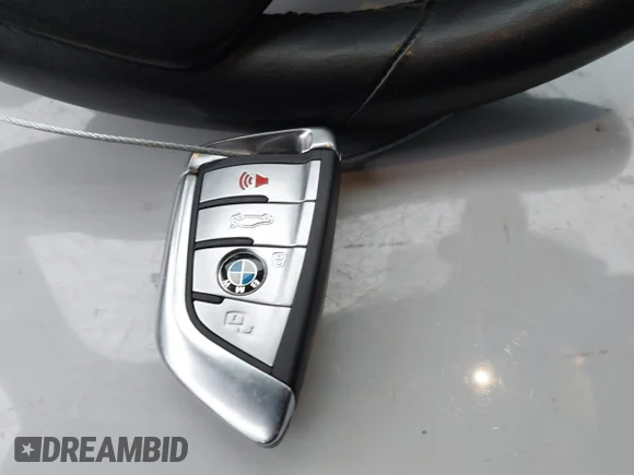 ✅ 2019 BMW X5 xDrive40i • VIN: 5UXCR6C51KLL25320 • Lot: 44701751. Wystawiony na IAAI z przebiegiem 88 327 mil. Bezpłatny archiwum sprzedaży aukcyjnych z USA i szczegółowy raport historii pojazdu na DreamBid. Zdjęcie 11.