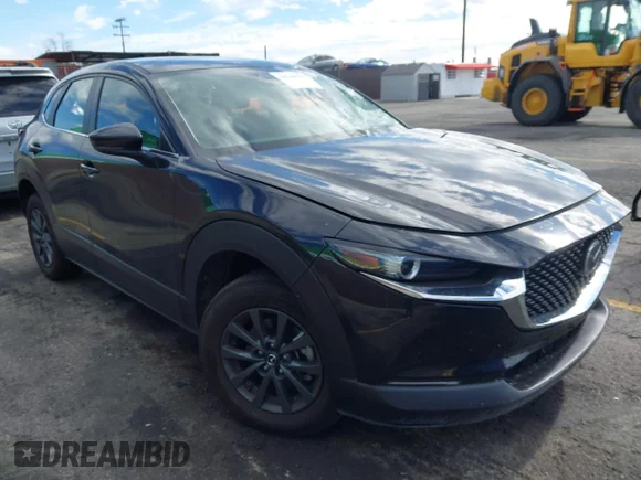 ✅ 2025 Mazda CX-30 S • VIN: 3MVDMBAM0SM847618 • Лот: 44248650. Опубліковано раніше на IAAI з пробігом 4 890 миль. Безкоштовний доступ до архіву аукціонних продажів зі США та докладний звіт про історію автомобіля на DreamBid. Зображення 1.