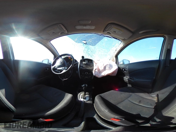 ✅ 2018 Nissan Note SV • VIN: 3N1CE2CP2JL364642 • Lot: 44239603. Wystawiony na IAAI z przebiegiem 113 102 mil. Bezpłatny archiwum sprzedaży aukcyjnych z USA i szczegółowy raport historii pojazdu na DreamBid. Zdjęcie 18.