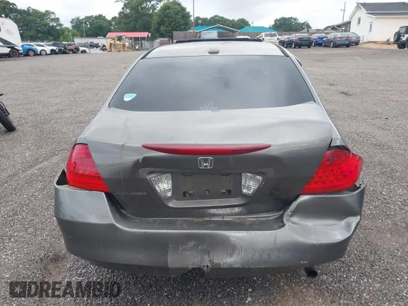 ✅ 2006 Honda Accord EX • VIN: 1HGCM56706A125152 • Лот: 45400884. Опубликован ранее на IAAI с пробегом 271 017 миль. Бесплатный доступ к архиву аукционных продаж из США и подробный отчёт об истории автомобиля на DreamBid. Изображение 6.