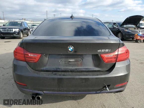 ✅ 2016 BMW 4 Series 428i xDrive • VIN: WBA4C9C59GG137232 • Lot: 82788313. Wystawiony na Copart z przebiegiem 96 141 mil. Bezpłatny archiwum sprzedaży aukcyjnych z USA i szczegółowy raport historii pojazdu na DreamBid. Zdjęcie 6.