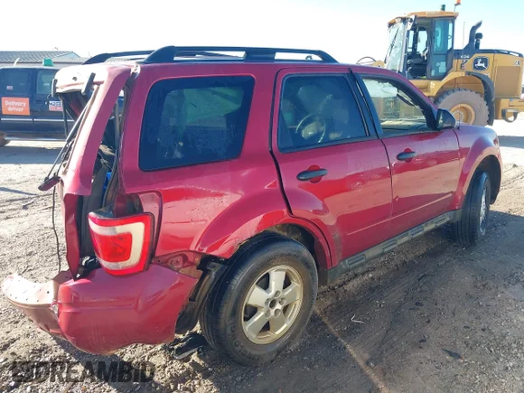 ✅ 2012 Ford Escape XLT • VIN: 1FMCU0DG8CKA48908 • Lot: 43431648. Listed on IAAI with 141,421 mi. Free auction sales archive from the USA and detailed vehicle history report at DreamBid. Image 4.