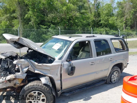 ✅ 2005 Chevrolet Tahoe LT • VIN: 1GNEK13T75R156347 • Lot: 45144138. Wystawiony na IAAI z przebiegiem Nie podano. Bezpłatny archiwum sprzedaży aukcyjnych z USA i szczegółowy raport historii pojazdu na DreamBid. Zdjęcie 6.