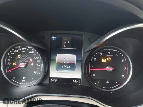 ✅ 2019 Mercedes-Benz GLC 300 • VIN: WDC0G4JBXKV136140 • Lot: 43853618. Listed on IAAI with 41,446 mi. Free auction sales archive from the USA and detailed vehicle history report at DreamBid. Image 7.