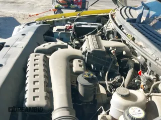 ✅ 2005 Ford F-150 XL • VIN: 1FTRF12545NB77701 • Lot: 43039135. Listed on IAAI with 215,624 mi. Free auction sales archive from the USA and detailed vehicle history report at DreamBid. Image 12.