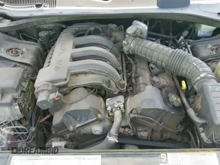 ✅ 2007 Chrysler 300 • VIN: 2C3KA43RX7H681978 • Lot: 42894334. Wystawiony na IAAI z przebiegiem 217 246 mil. Bezpłatny archiwum sprzedaży aukcyjnych z USA i szczegółowy raport historii pojazdu na DreamBid. Zdjęcie 19.