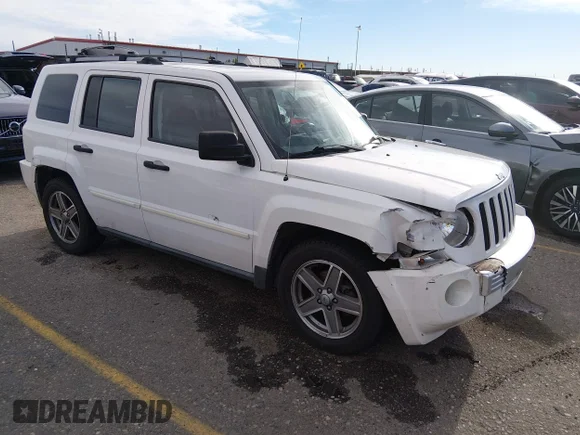✅ 2007 Jeep Patriot Limited • VIN: 1J8FF48W07D260483 • Lot: 44559396. Wystawiony na IAAI z przebiegiem 130 419 mil. Bezpłatny archiwum sprzedaży aukcyjnych z USA i szczegółowy raport historii pojazdu na DreamBid. Zdjęcie 1.