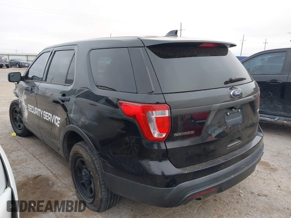 ✅ 2017 Ford Police Interceptor Utility • VIN: 1FM5K8AT2HGA77443 • Лот: 45030188. Опубліковано раніше на IAAI з пробігом 181 029 миль. Безкоштовний доступ до архіву аукціонних продажів зі США та докладний звіт про історію автомобіля на DreamBid. Зображення 3.