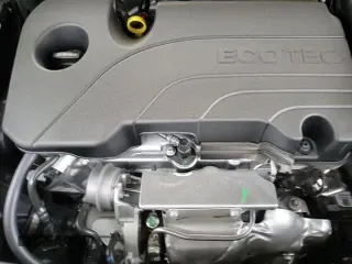 ✅ 2025 Chevrolet Equinox AWD ACTIV • VIN: 3GNAXSEG4SL257788 • Лот: 53404385. Размещён на Copart с пробегом 4 миль миль. Получите бесплатный доступ к архиву аукционных продаж из США и посмотрите подробный отчёт об истории автомобиля на DreamBid. Изображение 14.