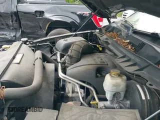 ✅ 2009 Dodge 1500 Laramie • VIN: 1D3HV13T99S756872 • Lot: 42825188. Wystawiony na IAAI z przebiegiem 195 802 mil. Bezpłatny archiwum sprzedaży aukcyjnych z USA i szczegółowy raport historii pojazdu na DreamBid. Zdjęcie 18.