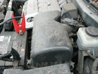 ✅ 2001 Lexus RX 300 • VIN: JTJHF10U010168794 • Lot: 43611840. Wystawiony na IAAI z przebiegiem 165 410 mil. Bezpłatny archiwum sprzedaży aukcyjnych z USA i szczegółowy raport historii pojazdu na DreamBid. Zdjęcie 12.