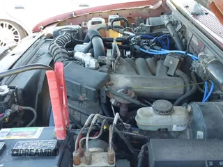 ✅ 2000 Ford Ranger XL • VIN: 1FTZR15V1YPA79608 • Lot: 43070623. Wystawiony na IAAI z przebiegiem 287 105 mil. Bezpłatny archiwum sprzedaży aukcyjnych z USA i szczegółowy raport historii pojazdu na DreamBid. Zdjęcie 12.