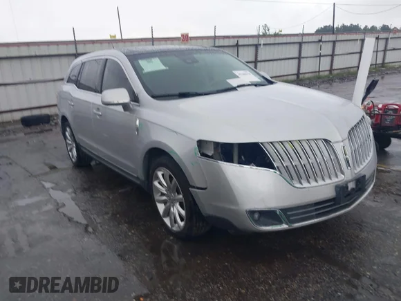 ✅ 2010 Lincoln MKT • VIN: 2LMHJ5FR6ABJ15513 • Лот: 45280370. Опубликован ранее на IAAI с пробегом 177 935 миль. Бесплатный доступ к архиву аукционных продаж из США и подробный отчёт об истории автомобиля на DreamBid. Изображение 1.
