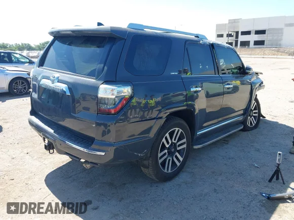 ✅ 2024 Toyota 4Runner Limited • VIN: JTEDU5JR4R5315542 • Lot: 42802454. Wystawiony na IAAI z przebiegiem 12 941 mil. Bezpłatny archiwum sprzedaży aukcyjnych z USA i szczegółowy raport historii pojazdu na DreamBid. Zdjęcie 4.