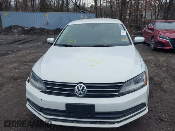 ✅ 2017 Volkswagen Jetta S • VIN: 3VW2B7AJ0HM374083 • Lot: 44163858. Wystawiony na IAAI z przebiegiem Nie podano. Bezpłatny archiwum sprzedaży aukcyjnych z USA i szczegółowy raport historii pojazdu na DreamBid. Zdjęcie 6.