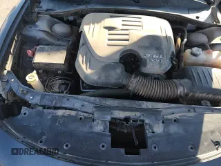 ✅ 2019 Dodge Charger SXT • VIN: 2C3CDXBG0KH707686 • Lot: 85947115. Wystawiony na Copart z przebiegiem 85 160 mil. Bezpłatny archiwum sprzedaży aukcyjnych z USA i szczegółowy raport historii pojazdu na DreamBid. Zdjęcie 14.