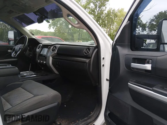✅ 2016 Toyota Tundra TRD Pro • VIN: 5TFDW5F18GX502060 • Lot: 45045388. Wystawiony na IAAI z przebiegiem 260 222 mil. Bezpłatny archiwum sprzedaży aukcyjnych z USA i szczegółowy raport historii pojazdu na DreamBid. Zdjęcie 5.