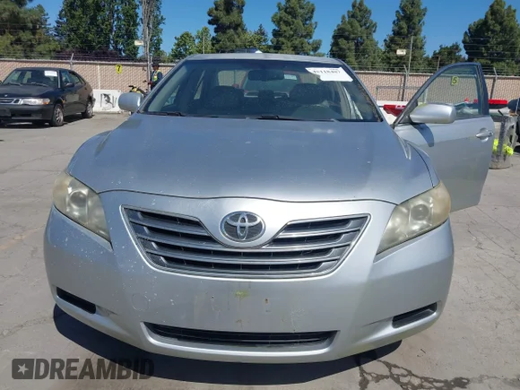 ✅ 2007 Toyota Camry • VIN: JTNBB46K073029490 • Lot: 45118487. Wystawiony na IAAI z przebiegiem 146 912 mil. Bezpłatny archiwum sprzedaży aukcyjnych z USA i szczegółowy raport historii pojazdu na DreamBid. Zdjęcie 6.