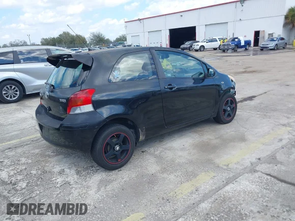 ✅ 2010 Toyota Yaris • VIN: JTDJT4K31A5323018 • Lot: 44426189. Wystawiony na IAAI z przebiegiem 101 336 mil. Bezpłatny archiwum sprzedaży aukcyjnych z USA i szczegółowy raport historii pojazdu na DreamBid. Zdjęcie 4.