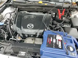 ✅ 2018 Mazda 3 Sport • VIN: 3MZBN1U75JM266908 • Лот: 90822605. Опубликован ранее на Copart с пробегом 102 185 миль. Бесплатный доступ к архиву аукционных продаж из США и подробный отчёт об истории автомобиля на DreamBid. Изображение 15.