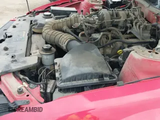 ✅ 2005 Ford Mustang Deluxe • VIN: 1ZVFT80N355177998 • Lot: 42837004. Wystawiony na IAAI z przebiegiem 140 443 mil. Bezpłatny archiwum sprzedaży aukcyjnych z USA i szczegółowy raport historii pojazdu na DreamBid. Zdjęcie 19.