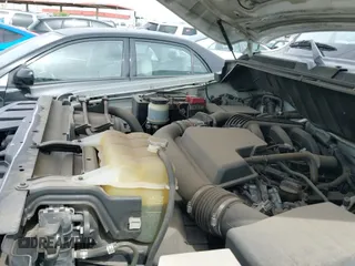 ✅ 2016 Nissan NV Cargo SV • VIN: 1N6BF0LY4GN802165 • Lot: 41817080. Wystawiony na IAAI z przebiegiem 169 999 mil. Bezpłatny archiwum sprzedaży aukcyjnych z USA i szczegółowy raport historii pojazdu na DreamBid. Zdjęcie 19.