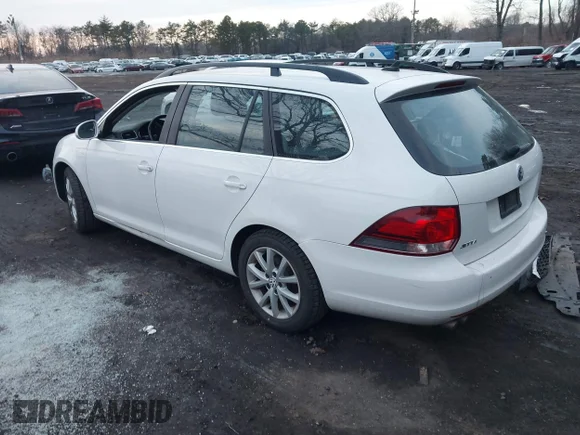 ✅ 2011 Volkswagen Jetta S • VIN: 3VWPZ7AJ7BM699094 • Lot: 44207477. Wystawiony na IAAI z przebiegiem 96 731 mil. Bezpłatny archiwum sprzedaży aukcyjnych z USA i szczegółowy raport historii pojazdu na DreamBid. Zdjęcie 3.