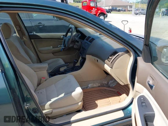 ✅ 2003 Honda Accord LX • VIN: 1HGCM56343A062050 • Lot: 42911082. Wystawiony na IAAI z przebiegiem 120 325 mil. Bezpłatny archiwum sprzedaży aukcyjnych z USA i szczegółowy raport historii pojazdu na DreamBid. Zdjęcie 5.